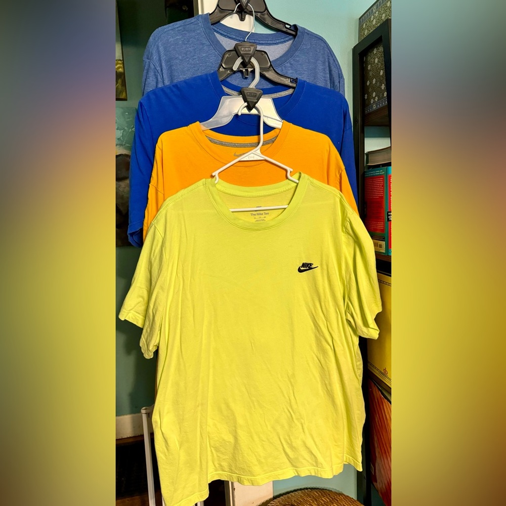 4 Nike Tees